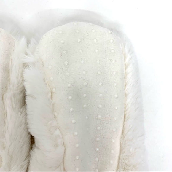 Faux Fur Cozy Sherpa Slip On White Slipper Socks With Grippers Nwt Size S/M 5-7 - Picture 11 of 15